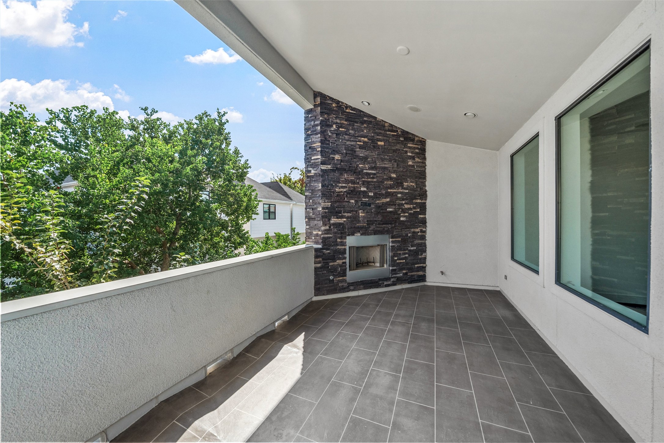 316 Birdsall Street Houston, TX 77007 - Photo 29 of 30 a view of balcony