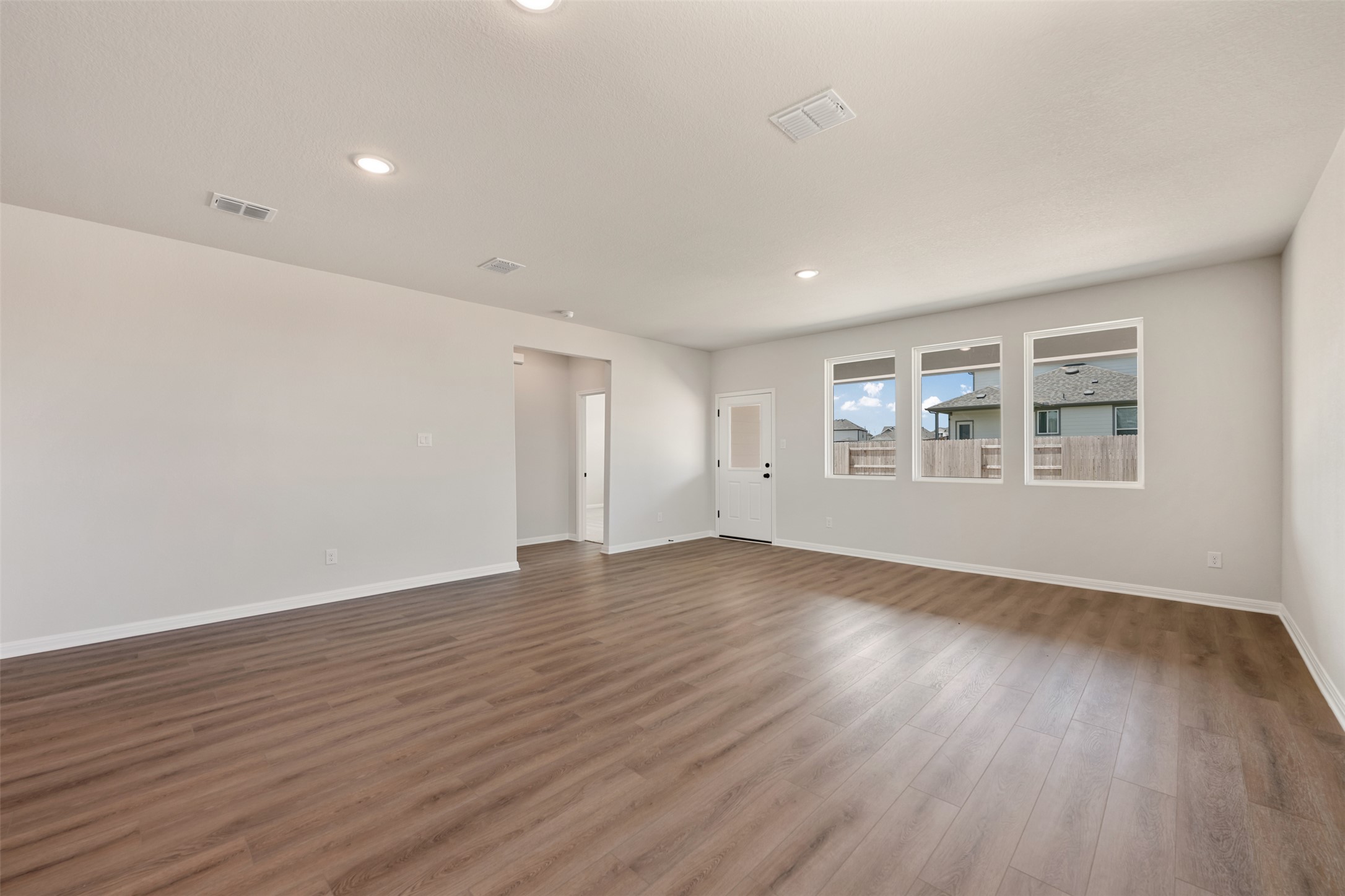 113 Jans Way Georgetown, TX 78626 - Photo 29 of 37