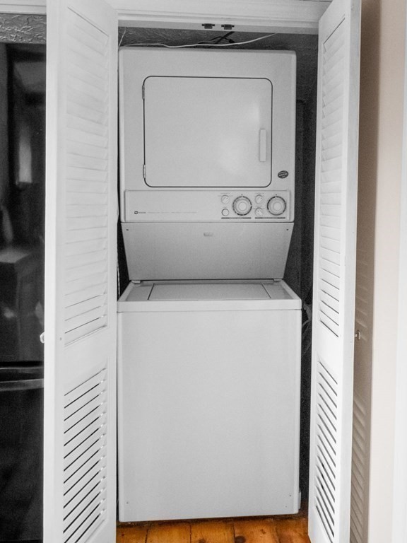 775 Shore Road Bourne, MA 02559 - Photo 15 of 42 a utility room with a washer and dryer