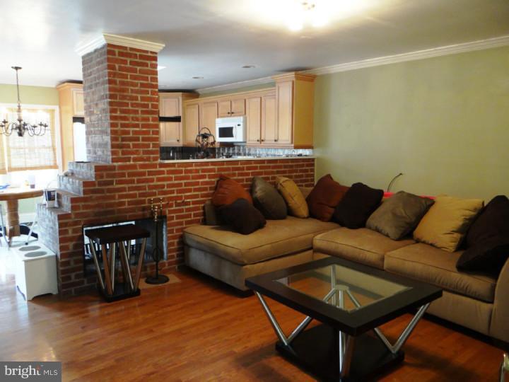 27 Vineyard Road Levittown, PA 19057 - Photo 5 of 14 Gallery Image 5