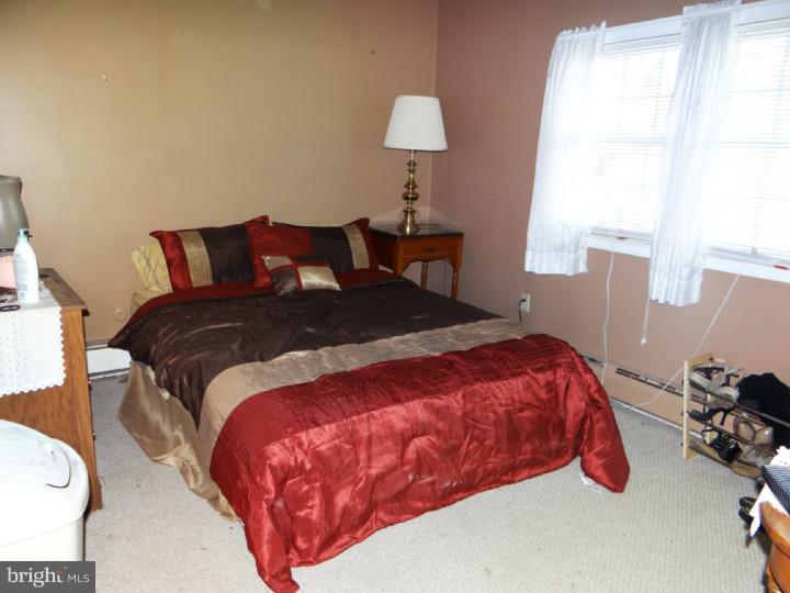 27 Vineyard Road Levittown, PA 19057 - Photo 8 of 14 Gallery Image 8