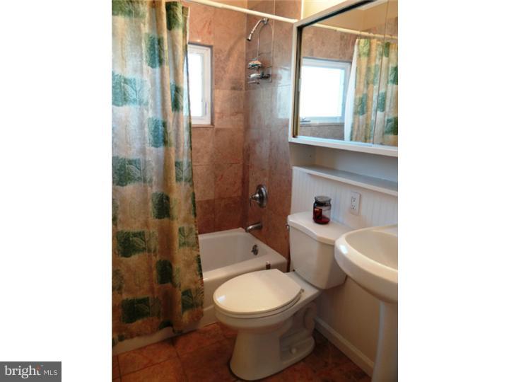 27 Vineyard Road Levittown, PA 19057 - Photo 9 of 14 Gallery Image 9