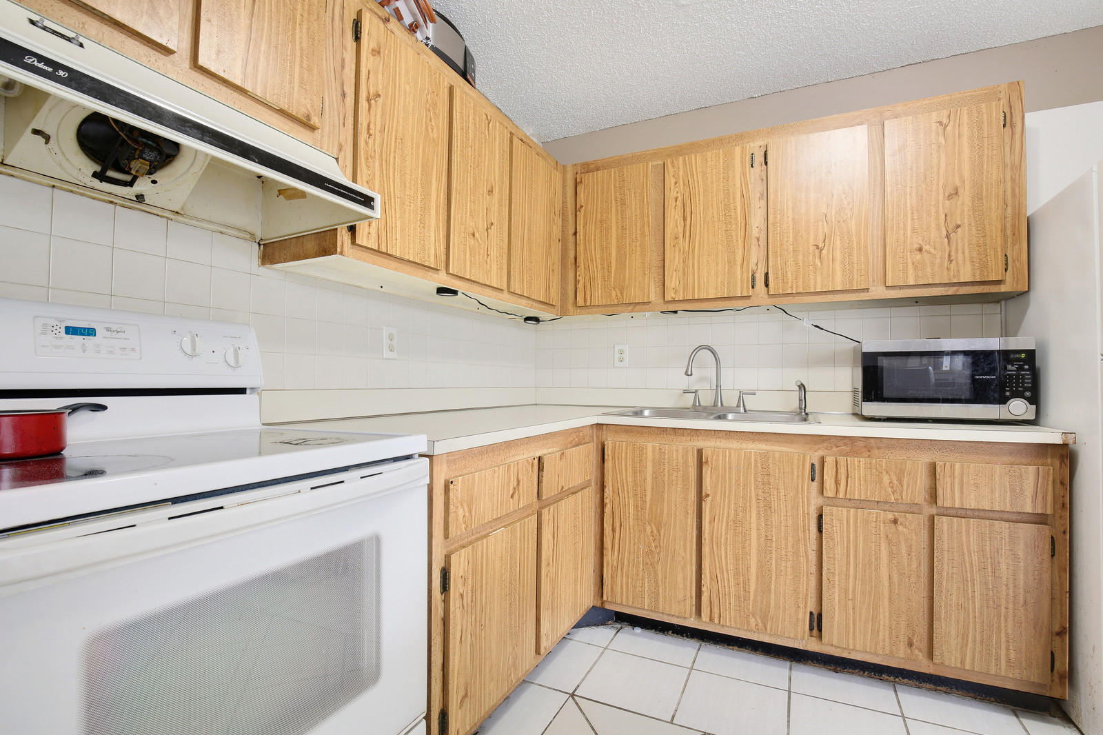 1909 West 23rd Street Riviera Beach, FL 33404 - Photo 7 of 13 07_Image_7_of_14_mls
