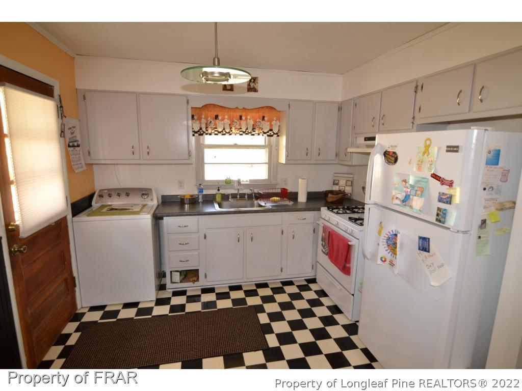 2827 George Owen Road Fayetteville, NC 28306 - Photo 3 of 16 Gallery Image 3
