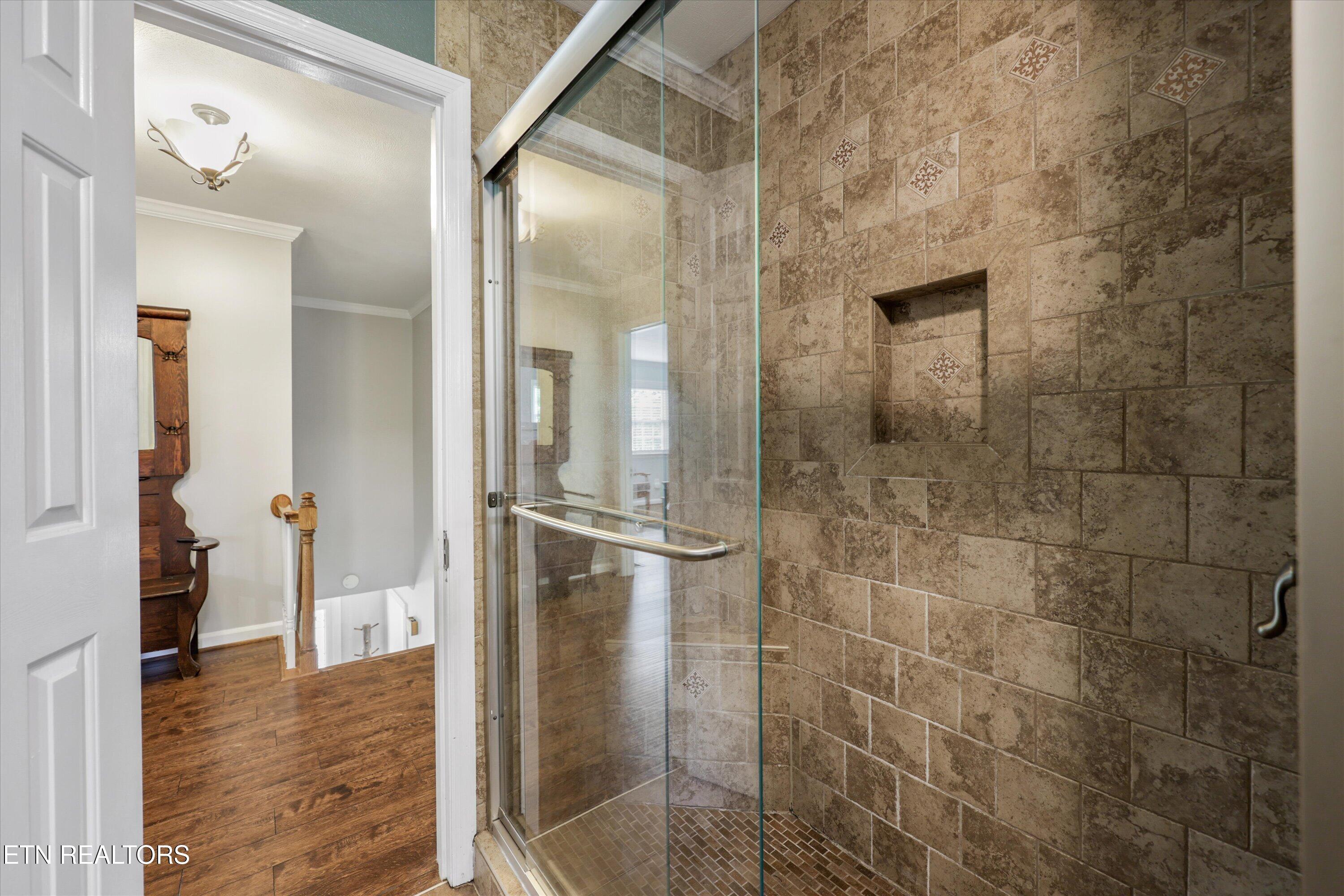 1167 Sable Road Spring City, TN 37381 - Photo 26 of 48 Guest Bath