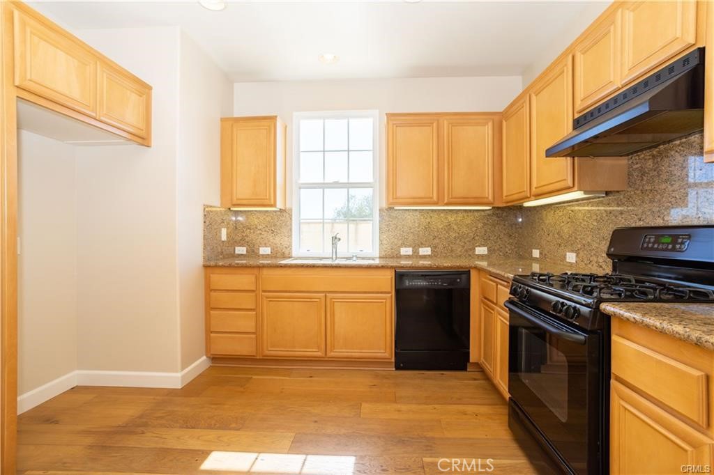 20062 Pienza Lane Porter Ranch, CA 91326 - Photo 12 of 35