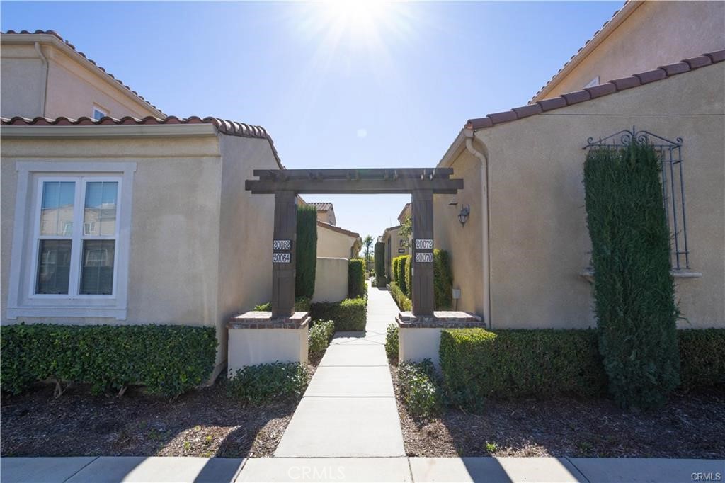 20062 Pienza Lane Porter Ranch, CA 91326 - Photo 2 of 35