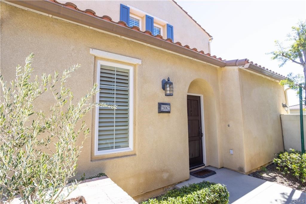 20062 Pienza Lane Porter Ranch, CA 91326 - Photo 4 of 35