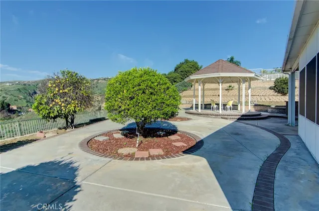 $1,950,000 | 5365 Ave De Michelle, Yorba Linda, CA 92887