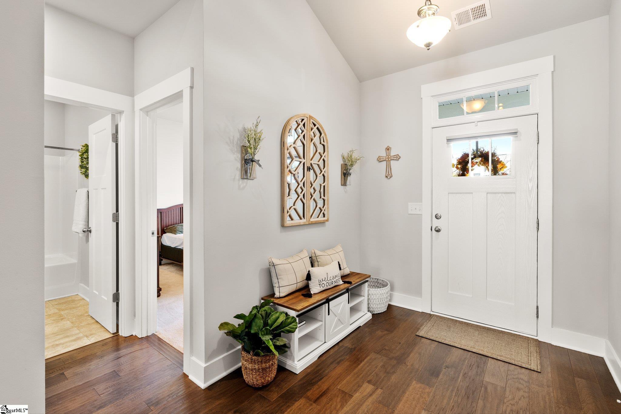 711 Lockhurst Drive Simpsonville, SC 29681 - Photo 4 of 34