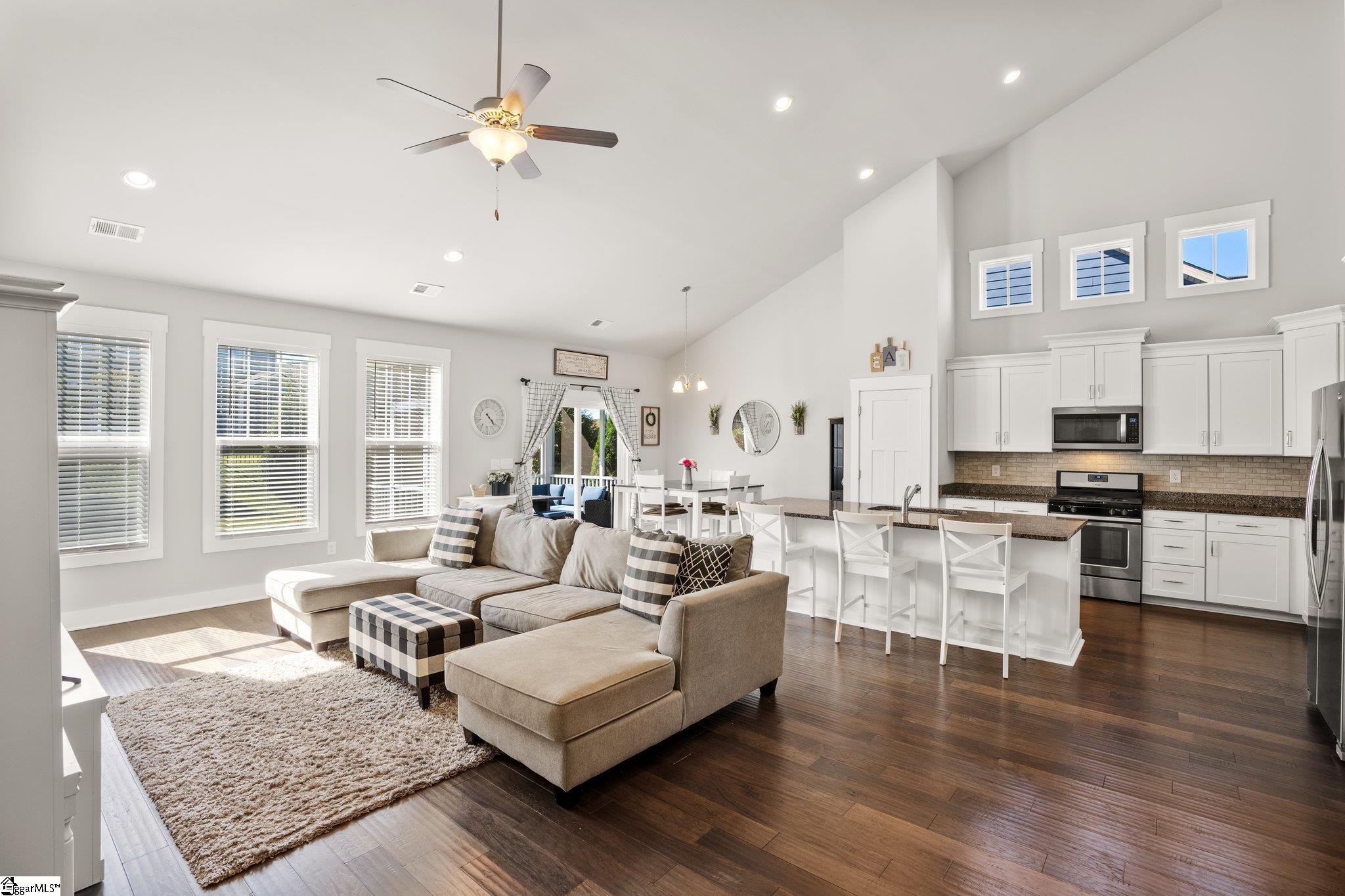 711 Lockhurst Drive Simpsonville, SC 29681 - Photo 6 of 34