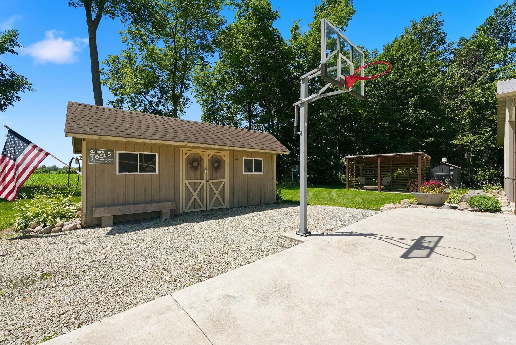 20737 Chestnut Road Tippecanoe, IN 46570 - Photo 3 of 43
