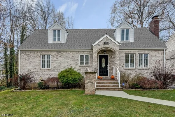 $4,400 | 221 Hillside Avenue, Springfield, NJ 07081