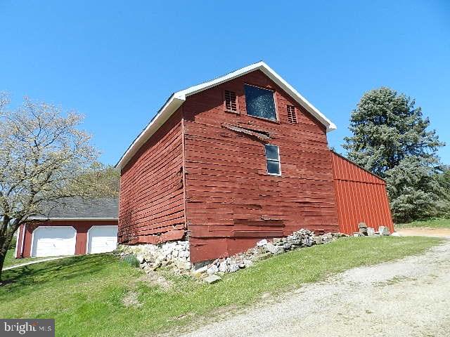 4595 Wolfs Church Road York, PA 17408 - Photo 23 of 33 Gallery Image 23