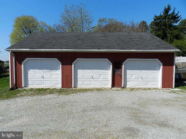 4595 Wolfs Church Road York, PA 17408 - Photo 4 of 33 Gallery Image 4