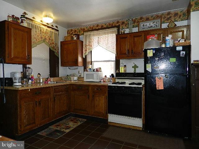 4595 Wolfs Church Road York, PA 17408 - Photo 9 of 33 Gallery Image 9