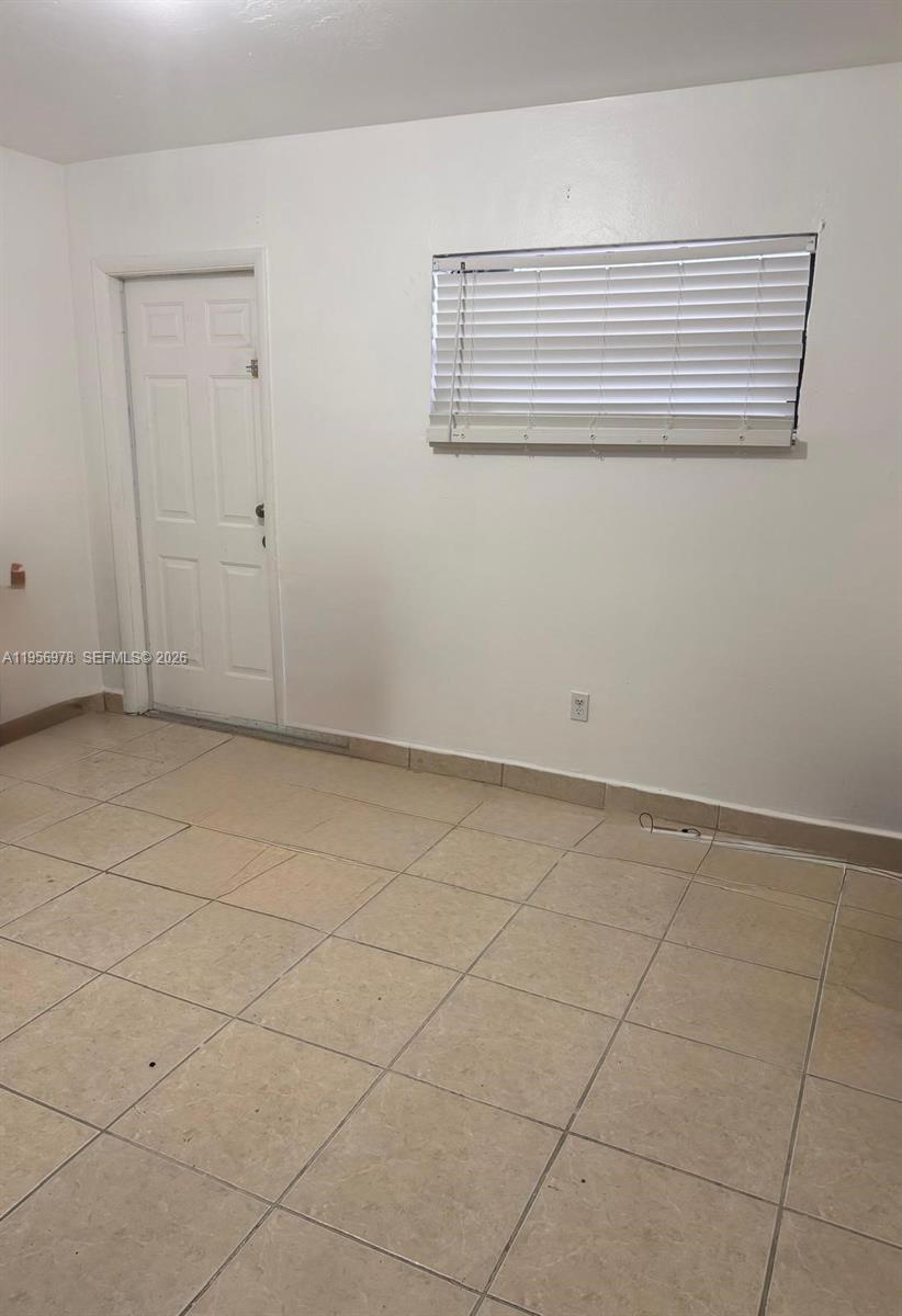 15 West 9th Street, Unit 2 Hialeah, FL 33010 - Photo 5 of 9