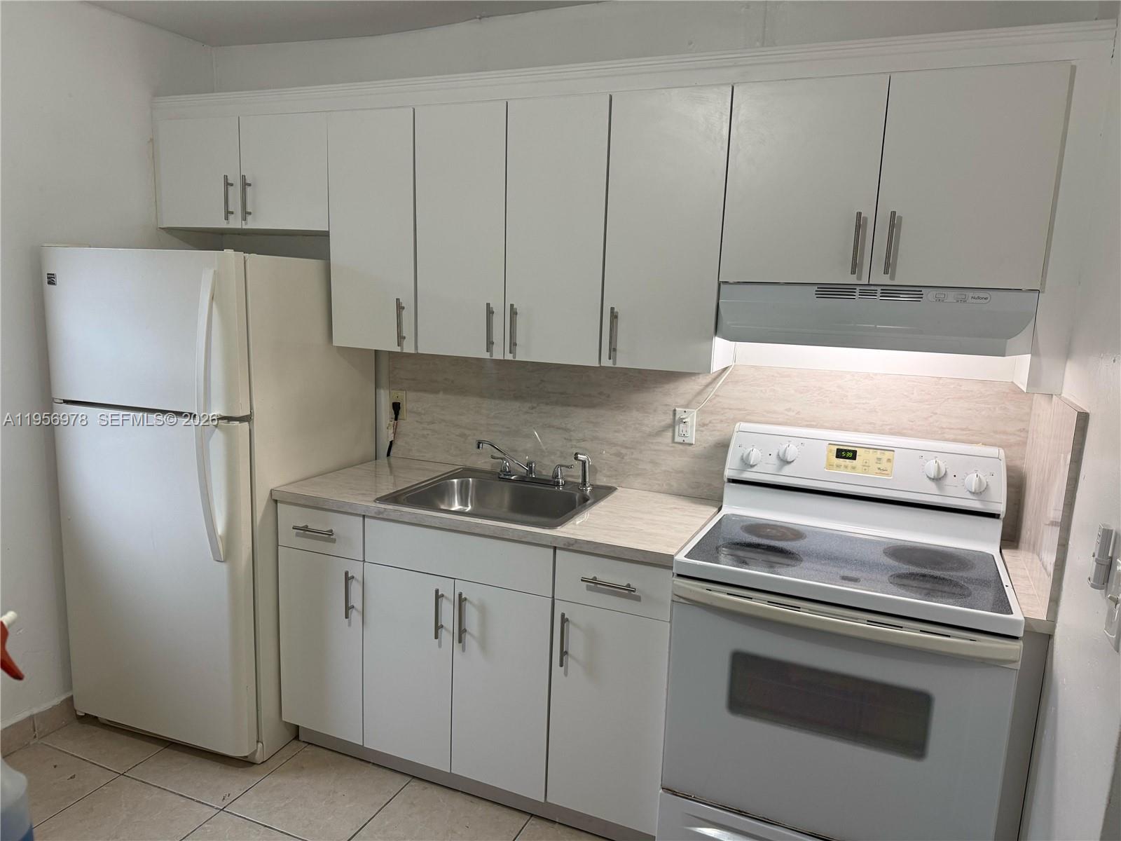 15 West 9th Street, Unit 2 Hialeah, FL 33010 - Photo 7 of 9