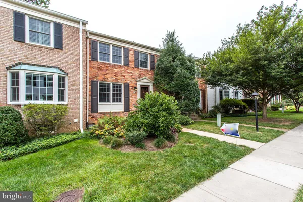 $914,900 | 1608 Dunterry Place, McLean, VA 22101