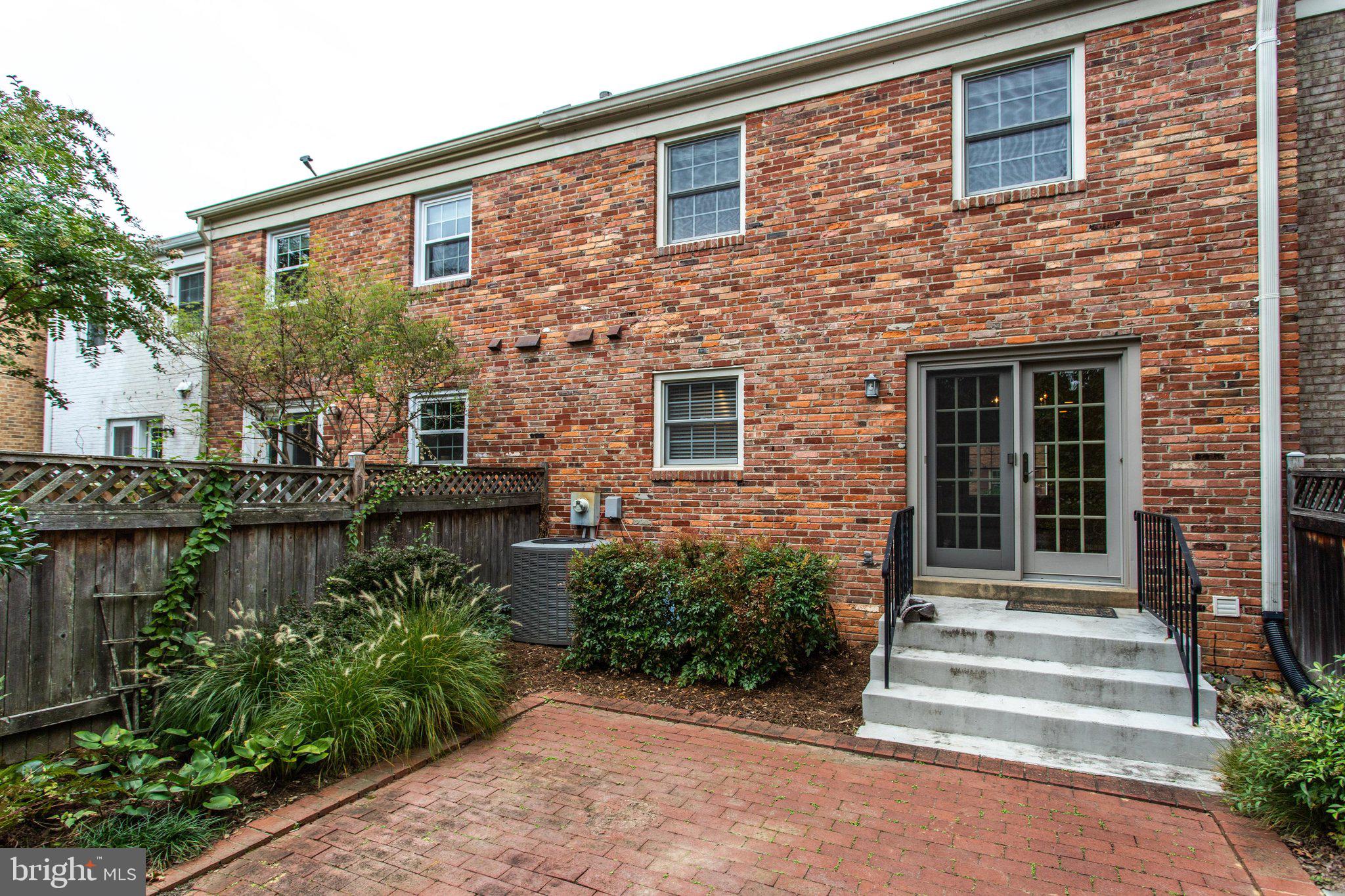 1608 Dunterry Place McLean, VA 22101 - Photo 37 of 41