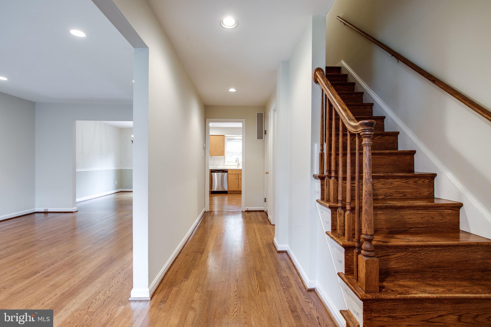 1608 Dunterry Place McLean, VA 22101 - Photo 10 of 41