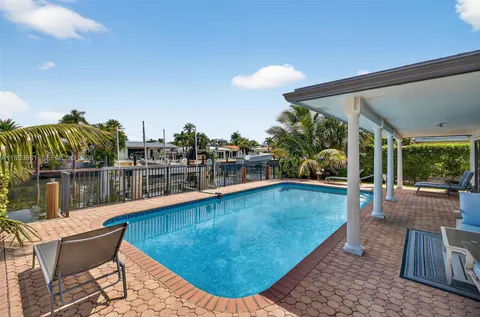 $1,428,000 | 2481 Southeast 15th Street, Pompano Beach, FL 33062