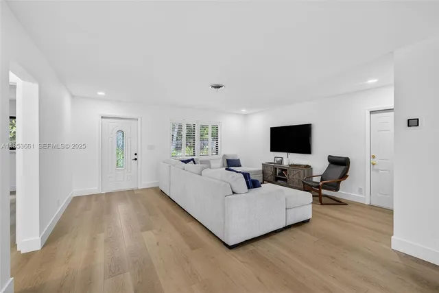 $1,488,000 | 2481 Southeast 15th Street, Pompano Beach, FL 33062