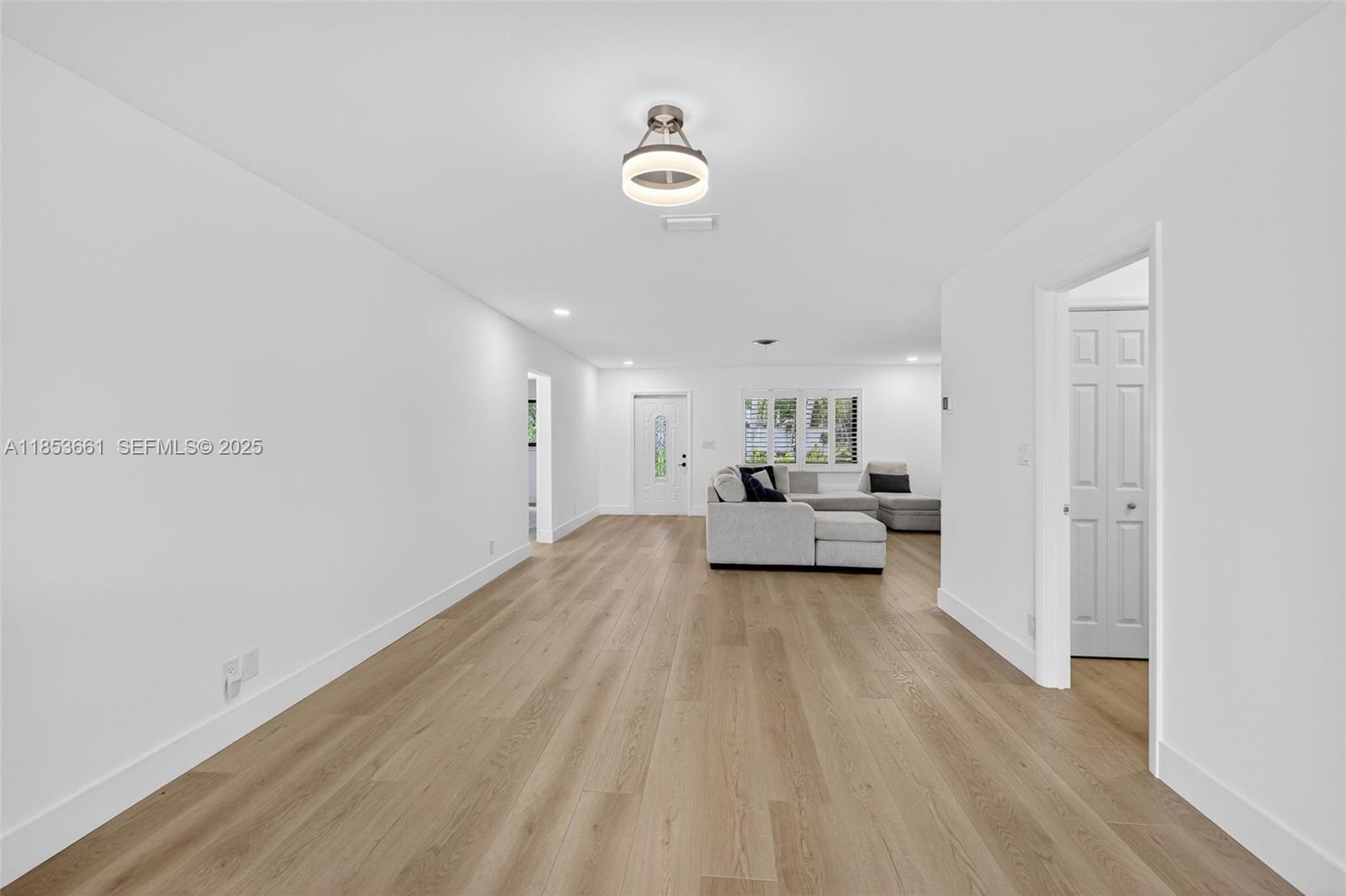 2481 Southeast 15th Street Pompano Beach, FL 33062 - Photo 15 of 35