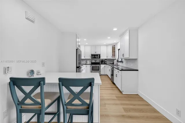 $1,488,000 | 2481 Southeast 15th Street, Pompano Beach, FL 33062