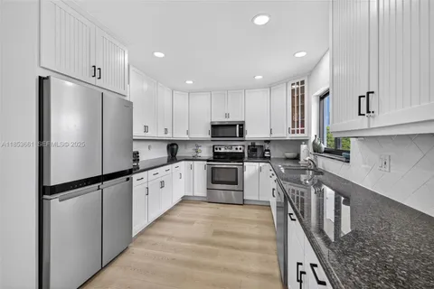 $1,488,000 | 2481 Southeast 15th Street, Pompano Beach, FL 33062