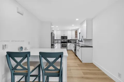 $1,428,000 | 2481 Southeast 15th Street, Pompano Beach, FL 33062