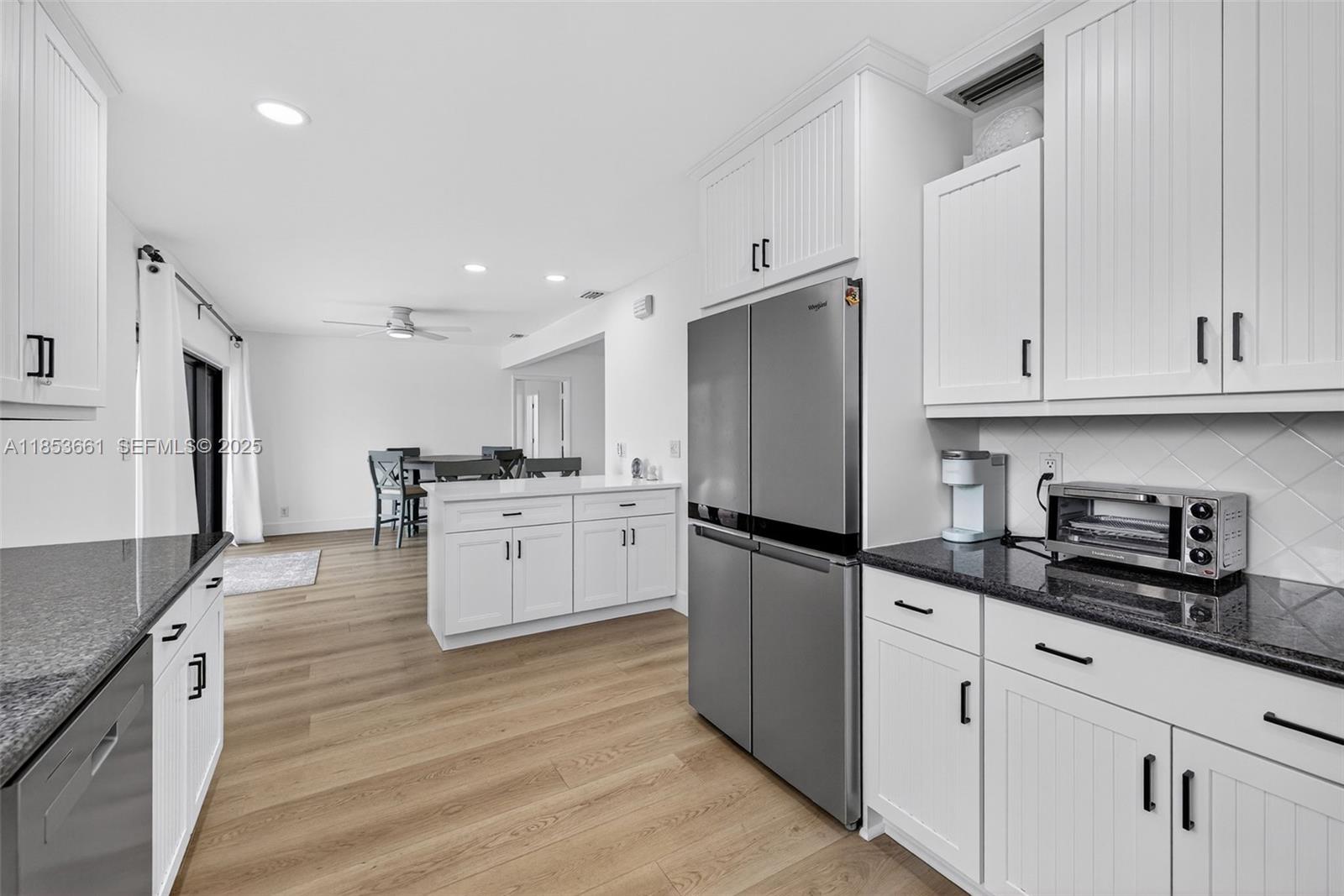 2481 Southeast 15th Street Pompano Beach, FL 33062 - Photo 20 of 35