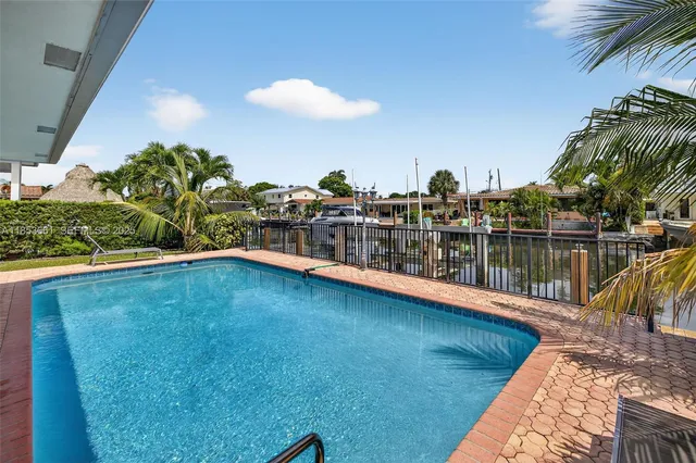 $1,488,000 | 2481 Southeast 15th Street, Pompano Beach, FL 33062