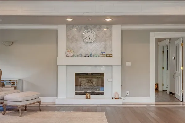 $16,400 | 12445 Memorial Drive, Houston, TX 77024