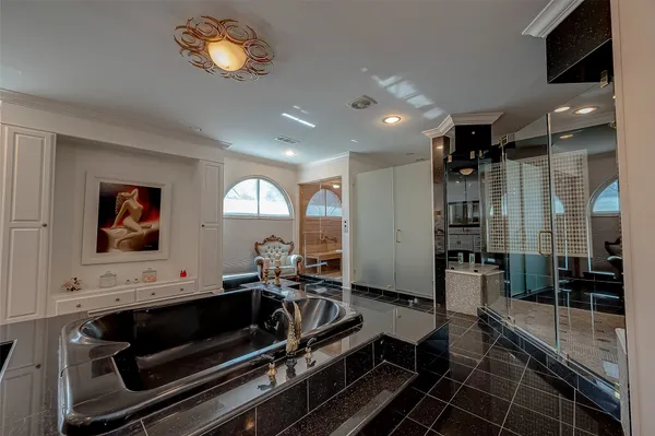 $16,400 | 12445 Memorial Drive, Houston, TX 77024