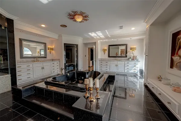 $16,550 | 12445 Memorial Drive, Houston, TX 77024