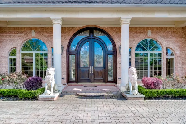 $16,400 | 12445 Memorial Drive, Houston, TX 77024