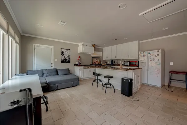 $16,550 | 12445 Memorial Drive, Houston, TX 77024