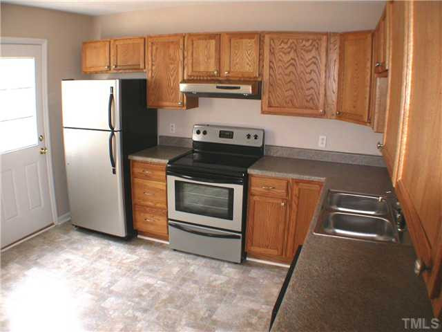 8109 Farmlea Circle Raleigh, NC 27616 - Photo 5 of 9 Kitchen