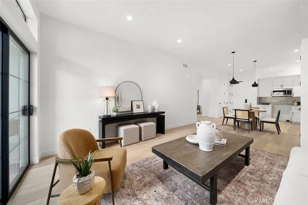 $1,297,250 | 581 Higuera Street, Unit 207, San Luis Obispo, CA 93401