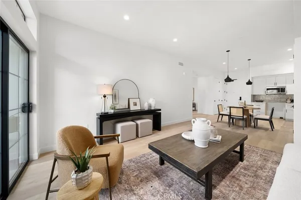 $1,297,250 | 581 Higuera Street, Unit 207, San Luis Obispo, CA 93401