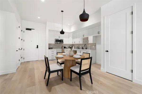 $1,297,250 | 581 Higuera Street, Unit 207, San Luis Obispo, CA 93401