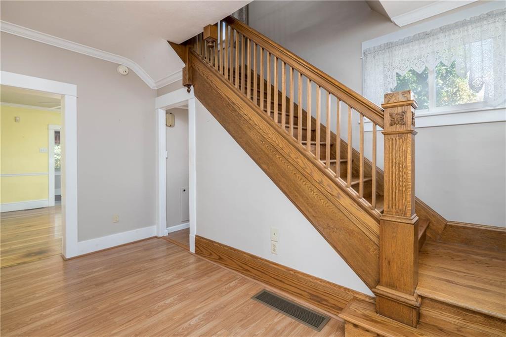 1741 Ridgewood Drive Washington, PA 15301 - Photo 33 of 45 14'7" X 7'10" FRONT HALL