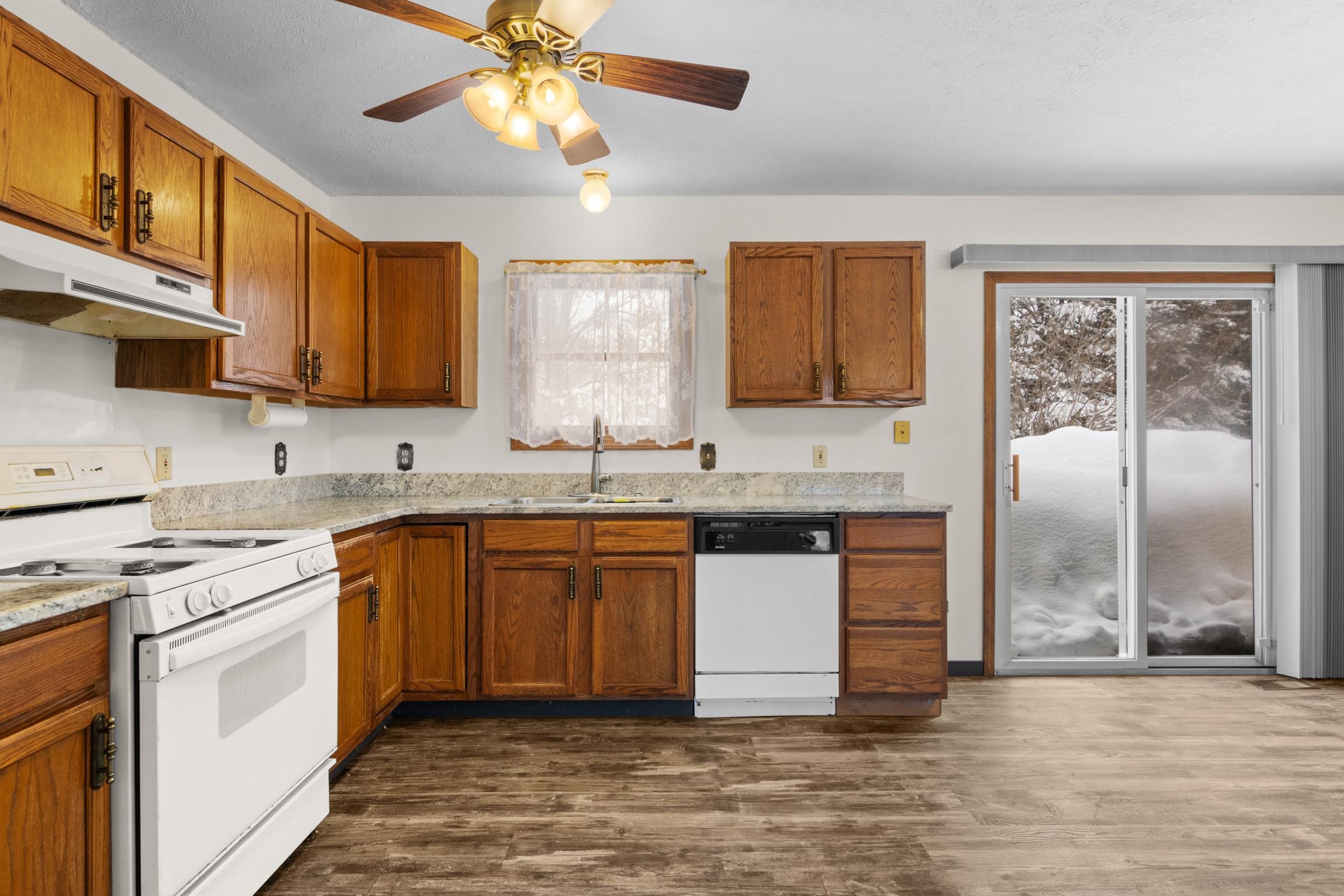 5639 Moore Road Williamsburg, MI 49690 - Photo 10 of 23