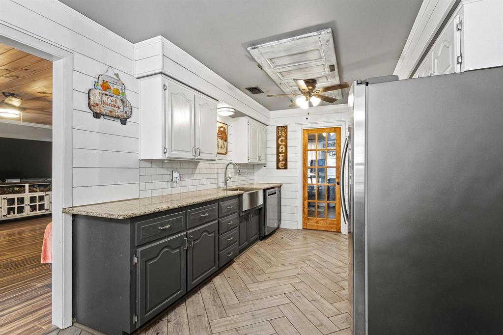 498 McCraw Lane Denison, TX 75021 - Photo 12 of 40