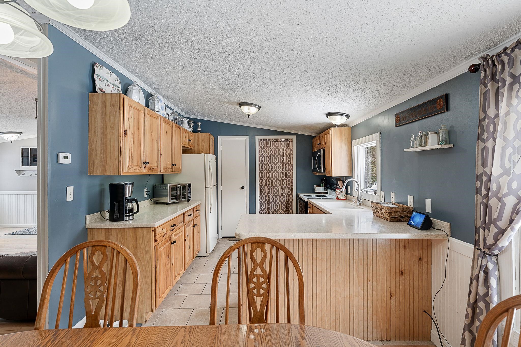 11 Everest Beach Road Milton, VT 05468 - Photo 13 of 47