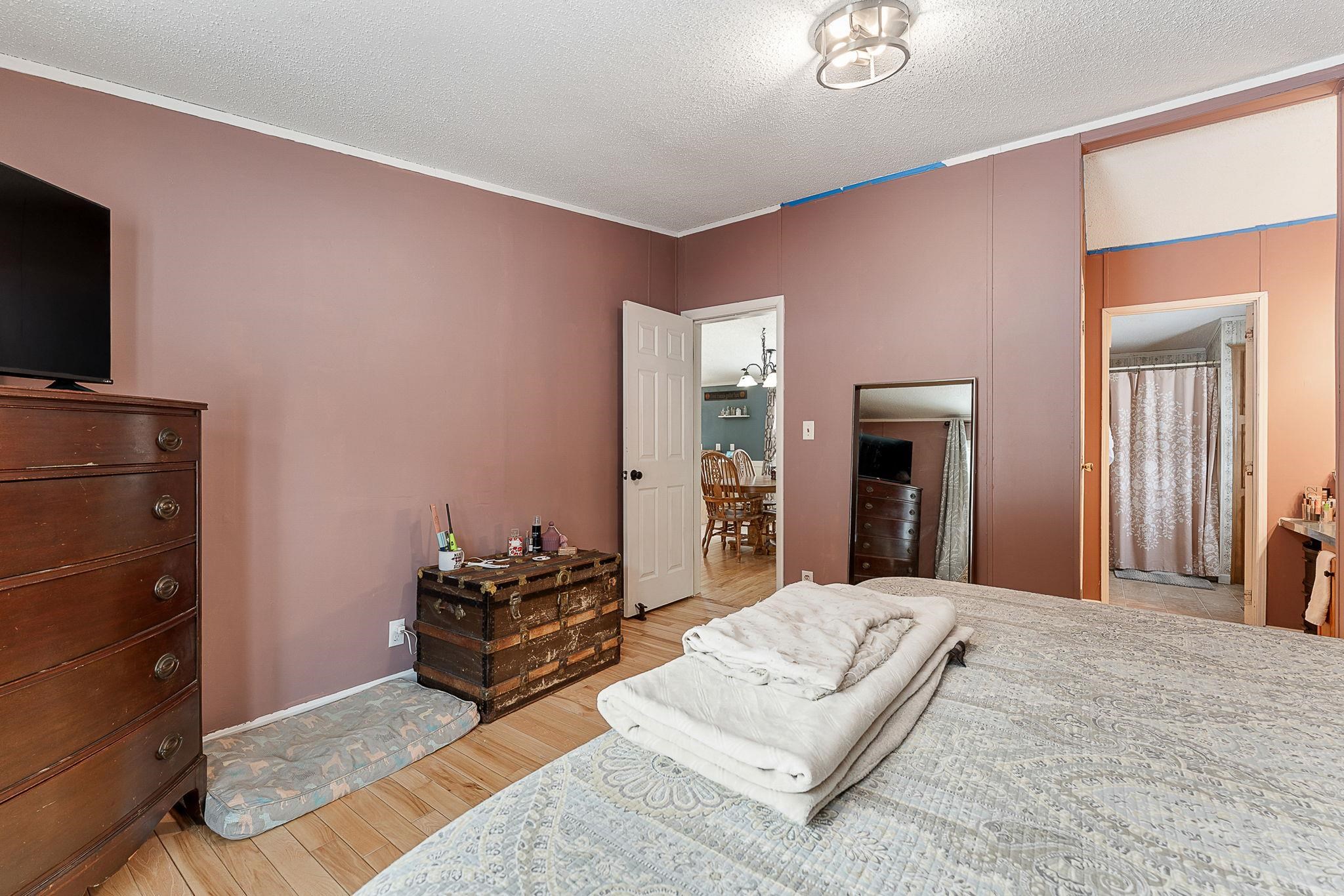 11 Everest Beach Road Milton, VT 05468 - Photo 22 of 47