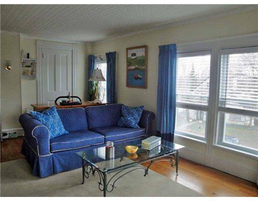 122 Ohio Street Bangor, ME 04401 - Photo 14 of 27 Living Room. Second floor Living...