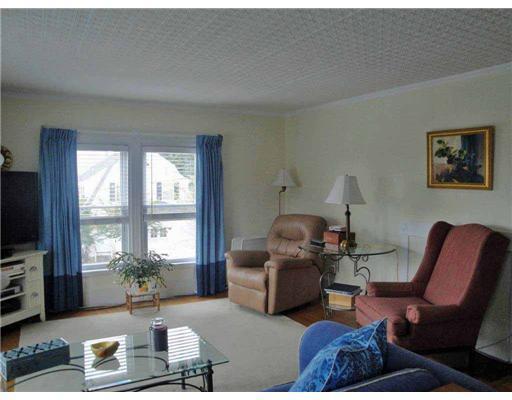 122 Ohio Street Bangor, ME 04401 - Photo 15 of 27 Living Room. Sunny Upstairs Living Room