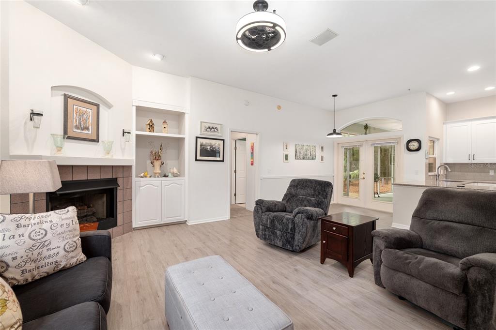 10036 Southwest 55th Lane Gainesville, FL 32608 - Photo 4 of 29